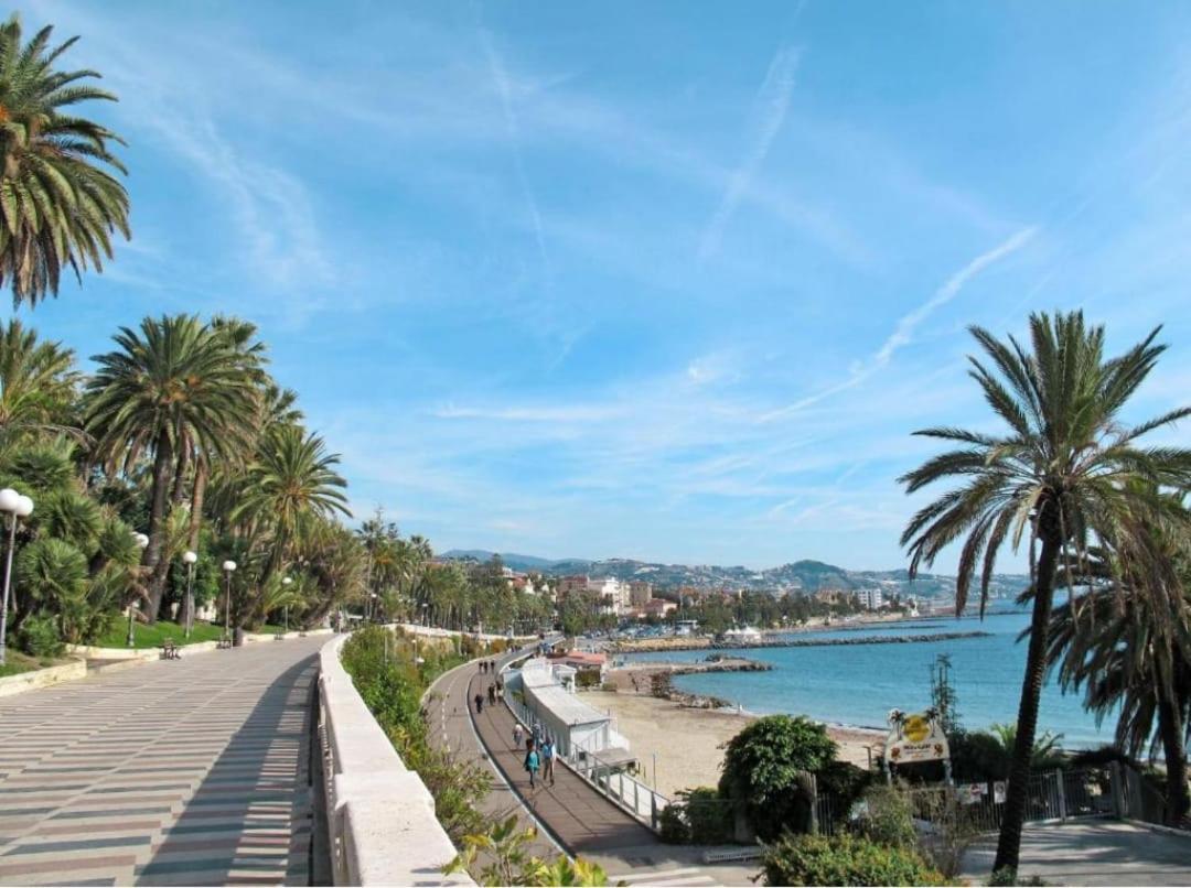 Casa Vacanze Il Girasole Sanremo Exteriör bild